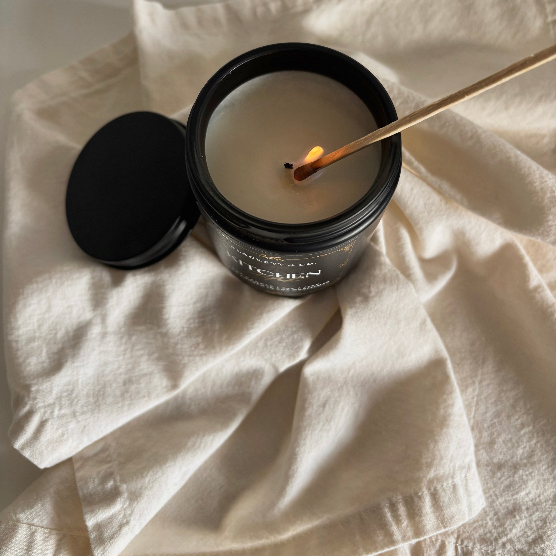 MATTE BLACK WICK TRIMMER Crafted in an elegant design, this trimmer ensures every burn of your candle is steady, even, and soot-free.