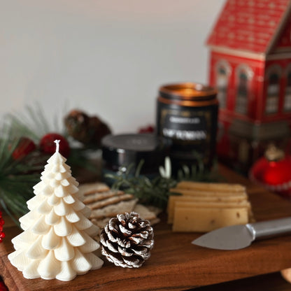 Fir tree-shaped soy candle