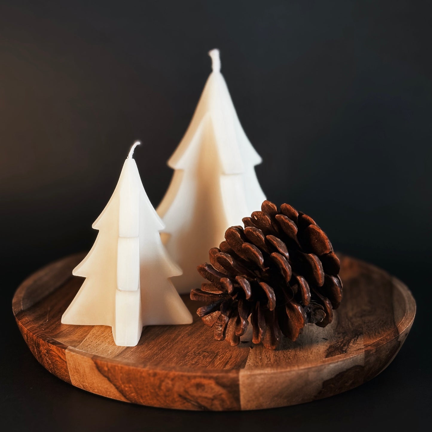 LARGE TREE-SHAPED CANDLE (unscented)