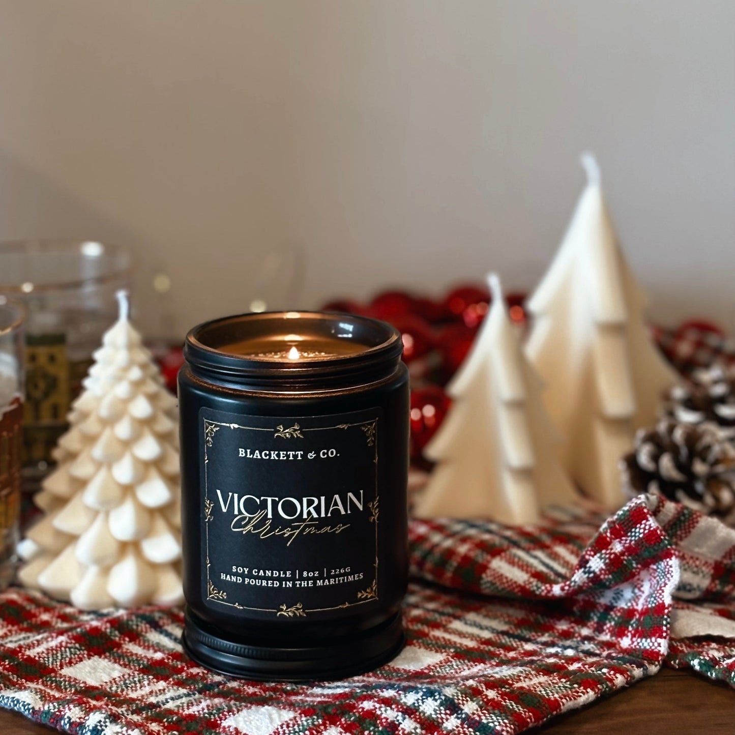 SMALL TREE-SHAPED CANDLE (unscented)